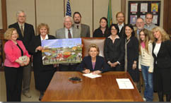 Governor Gregoire signs SHB 2115