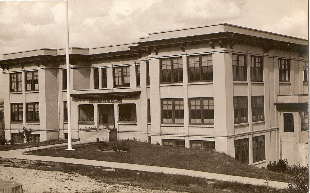 Longfellow School, Everett